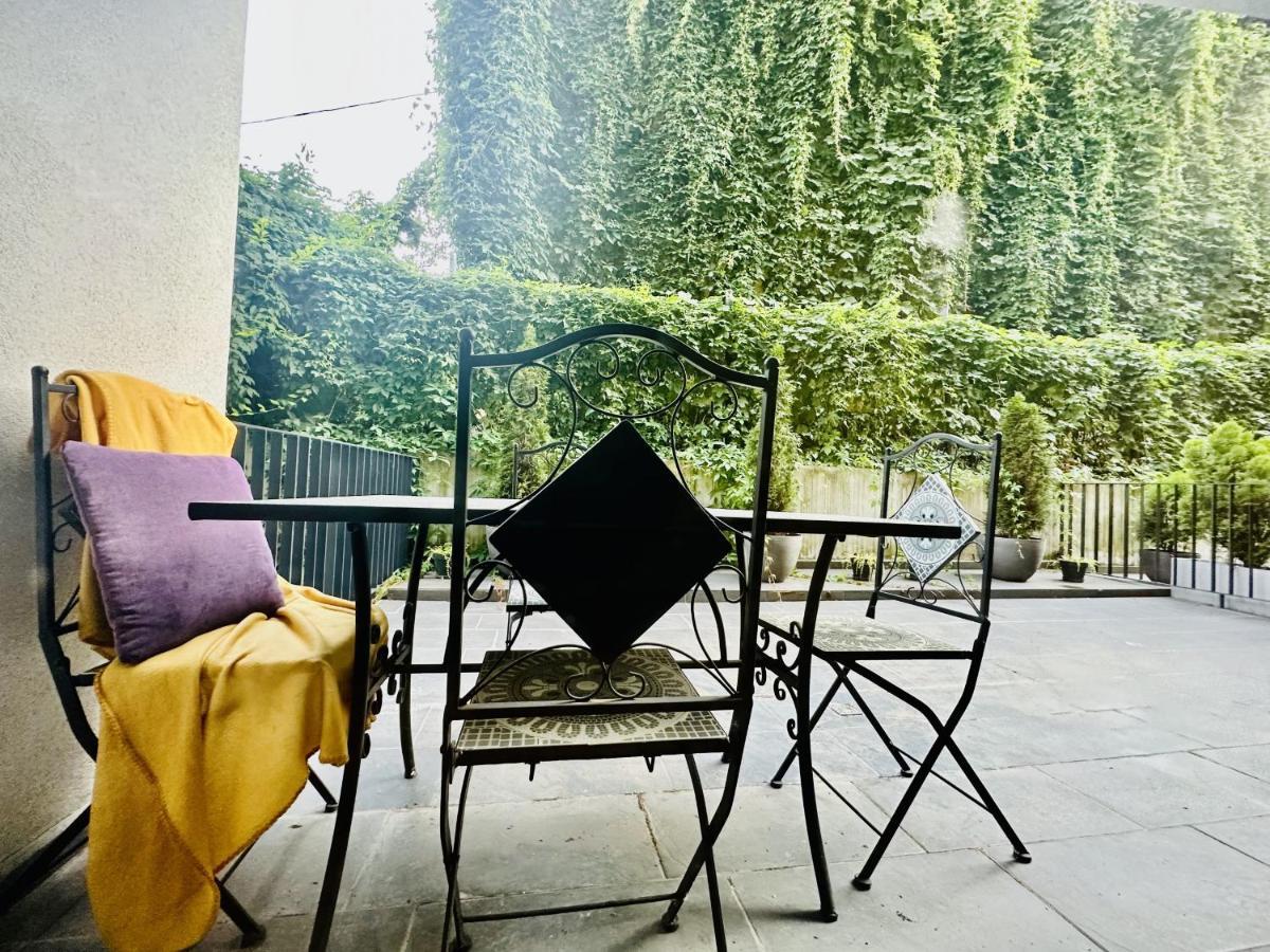 Palfi Apartment With Garden & Parking คลูจ-นาโปกา ภายนอก รูปภาพ